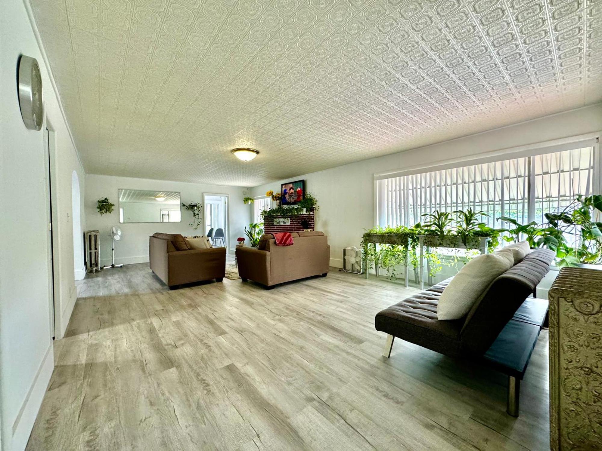 Seattle Home With 2 Bedrooms A King Bed Queen Bed And An Extra Sofa Bed Located 10 Minutes From Seatac Airport And 20 Minutes From Downtown Exterior foto